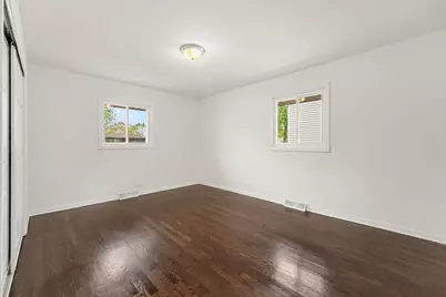 18289 Burnham Avenue, Lansing, IL 60438 - Photo 14