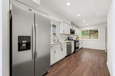 18289 Burnham Avenue, Lansing, IL 60438 - Photo 12