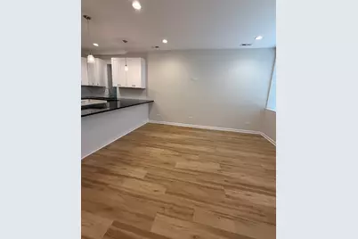 5751 W Higgins Avenue #1S, Chicago, IL 60630 - Photo 4