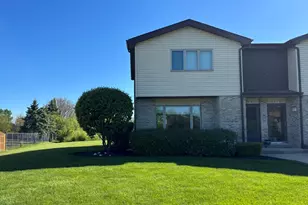 819 Sojourn Rd, New Lenox, IL 60451 - Photo 2