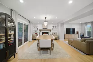 2831 Farmington Rd, Northbrook, IL 60062 - Photo 10