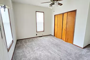 948 E Broadway, Centralia, IL 62801 - Photo 18