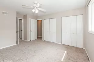 98 Quail Hollow Ct, Naperville, IL 60540 - Photo 12