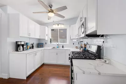 5364 N Normandy Avenue, Chicago, IL 60656 - Photo 8