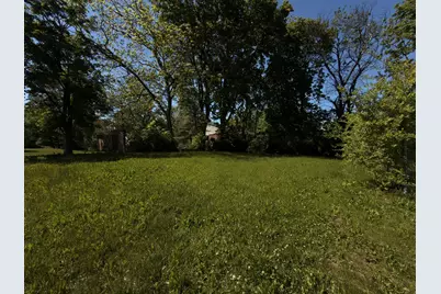 911 W Front Street, Bloomington, IL 61701 - Photo 6