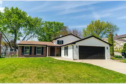 812 Lehigh Lane, Buffalo Grove, IL 60089 - Photo 2