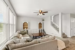 926 Catamaran Cir, Pingree Grove, IL 60140 - Photo 8