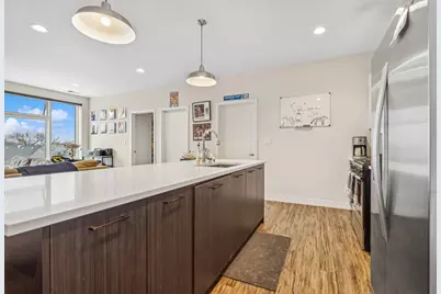 1045 W Cornelia Avenue #501, Chicago, IL 60657 - Photo 6