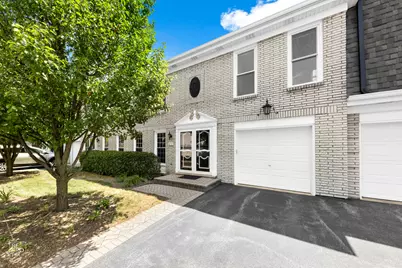 855 Garfield Avenue #855, Libertyville, IL 60048 - Photo 1