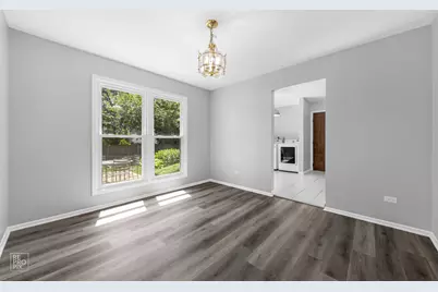 855 Garfield Avenue #855, Libertyville, IL 60048 - Photo 4