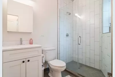 3639 W Iowa Street #2W, Chicago, IL 60651 - Photo 8