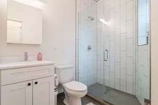 3639 W Iowa St, Chicago, IL 60651 - Photo 8