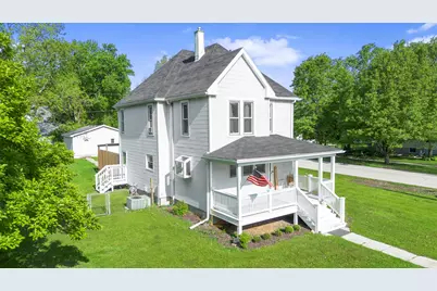 211 N Maple Street, Grant Park, IL 60940 - Photo 6