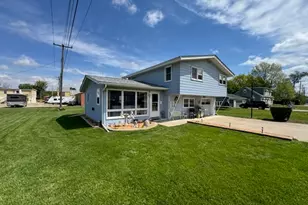1400 Bennett Dr, Rock Falls, IL 61071 - Photo 2