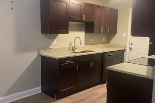 10640 Brooks Ln, Chicago Ridge, IL 60415 - Photo 6