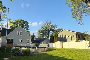 301 Hillside Ave, Ottawa, IL 61350 - Photo 2