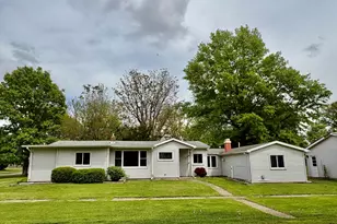 101 S Sheridan St, Lostant, IL 61334 - Photo 1