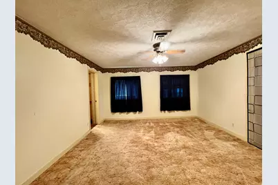 101 S Sheridan Street, Lostant, IL 61334 - Photo 12
