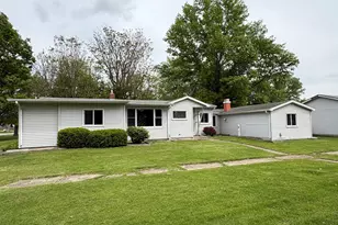 101 S Sheridan St, Lostant, IL 61334 - Photo 20
