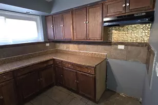 6759 S Calumet Ave, Chicago, IL 60637 - Photo 12
