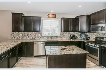 1110 Waterfront Lane, Pingree Grove, IL 60140 - Photo 4