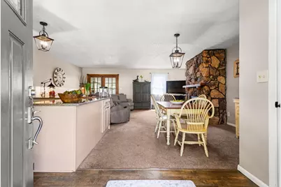 1106 Holiday Drive, Champaign, IL 61821 - Photo 4