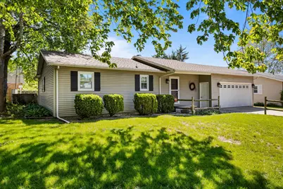 1106 Holiday Drive, Champaign, IL 61821 - Photo 2