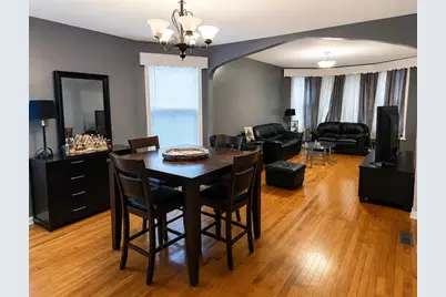 2053 N Kilbourn Avenue, Chicago, IL 60639 - Photo 4