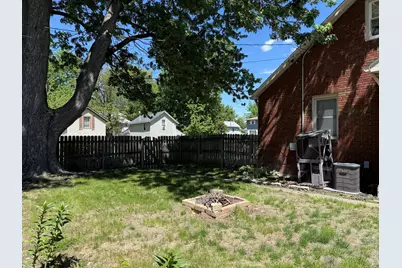 1938 Leclaire Street, Davenport, IA 52803 - Photo 44