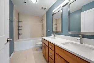 4350 N Broadway St, Chicago, IL 60613 - Photo 16