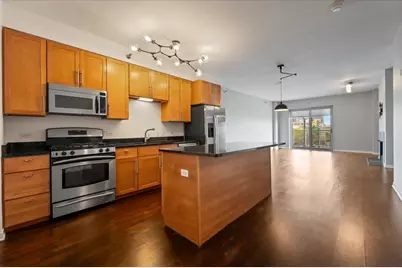 4350 N Broadway Street #307, Chicago, IL 60613 - Photo 4