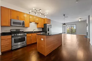 4350 N Broadway St, Chicago, IL 60613 - Photo 4