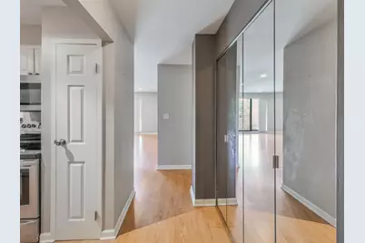 1747 W Crystal Lane #210, Mount Prospect, IL 60056 - Photo 16