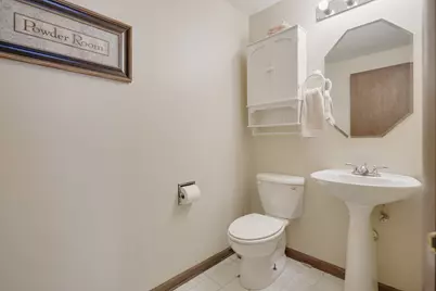 974 Yorkshire Drive, Hanover Park, IL 60133 - Photo 10