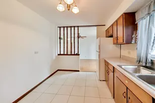 914 Coach Rd, Homewood, IL 60430 - Photo 12