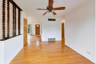 914 Coach Road, Homewood, IL 60430 - Photo 8