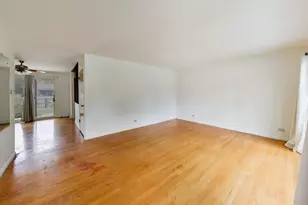 914 Coach Rd, Homewood, IL 60430 - Photo 4