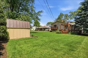 1707 Cherrywood Ln, Lindenhurst, IL 60046 - Photo 22