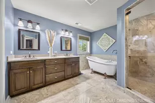 835 S Wright St, Naperville, IL 60540 - Photo 18