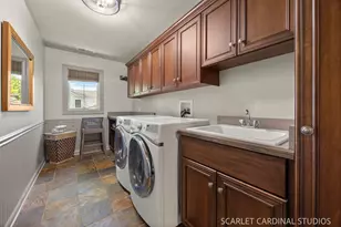 835 S Wright St, Naperville, IL 60540 - Photo 26