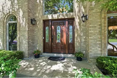 230 Persimmon Drive, Saint Charles, IL 60174 - Photo 4