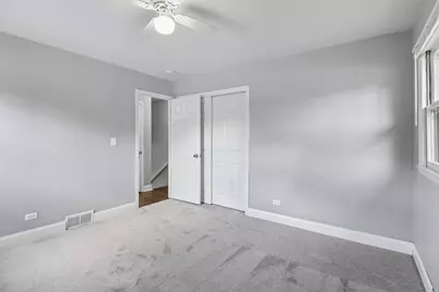 207 N Idlewild Avenue, Mundelein, IL 60060 - Photo 24