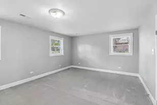 207 N Idlewild Ave, Mundelein, IL 60060 - Photo 18