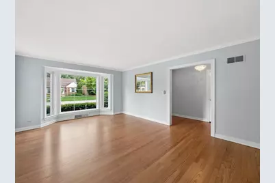 904 S 2nd Avenue, Des Plaines, IL 60016 - Photo 2