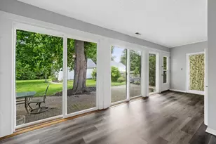 904 S 2nd Ave, Des Plaines, IL 60016 - Photo 14