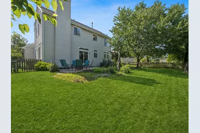341 S Clearview Circle, Round Lake, IL 60073 - Photo 20