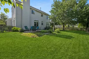341 S Clearview Circle, Round Lake, IL 60073 - Photo 20