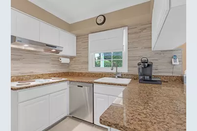 5 Knight Hill Lane, Buffalo Grove, IL 60089 - Photo 10