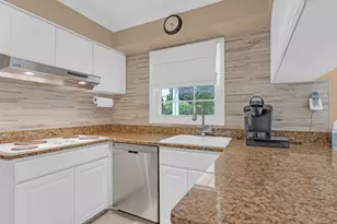 5 Knight Hill Ln, Buffalo Grove, IL 60089 - Photo 10