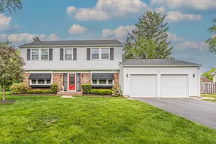 5 Knight Hill Ln, Buffalo Grove, IL 60089 - Photo 2